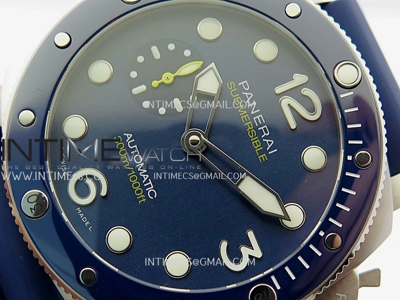 PAM1676 44mm Submersible VSF 1:1 Best Edition Blue Dial On Blue Rubber Strap P.900 Super Clone